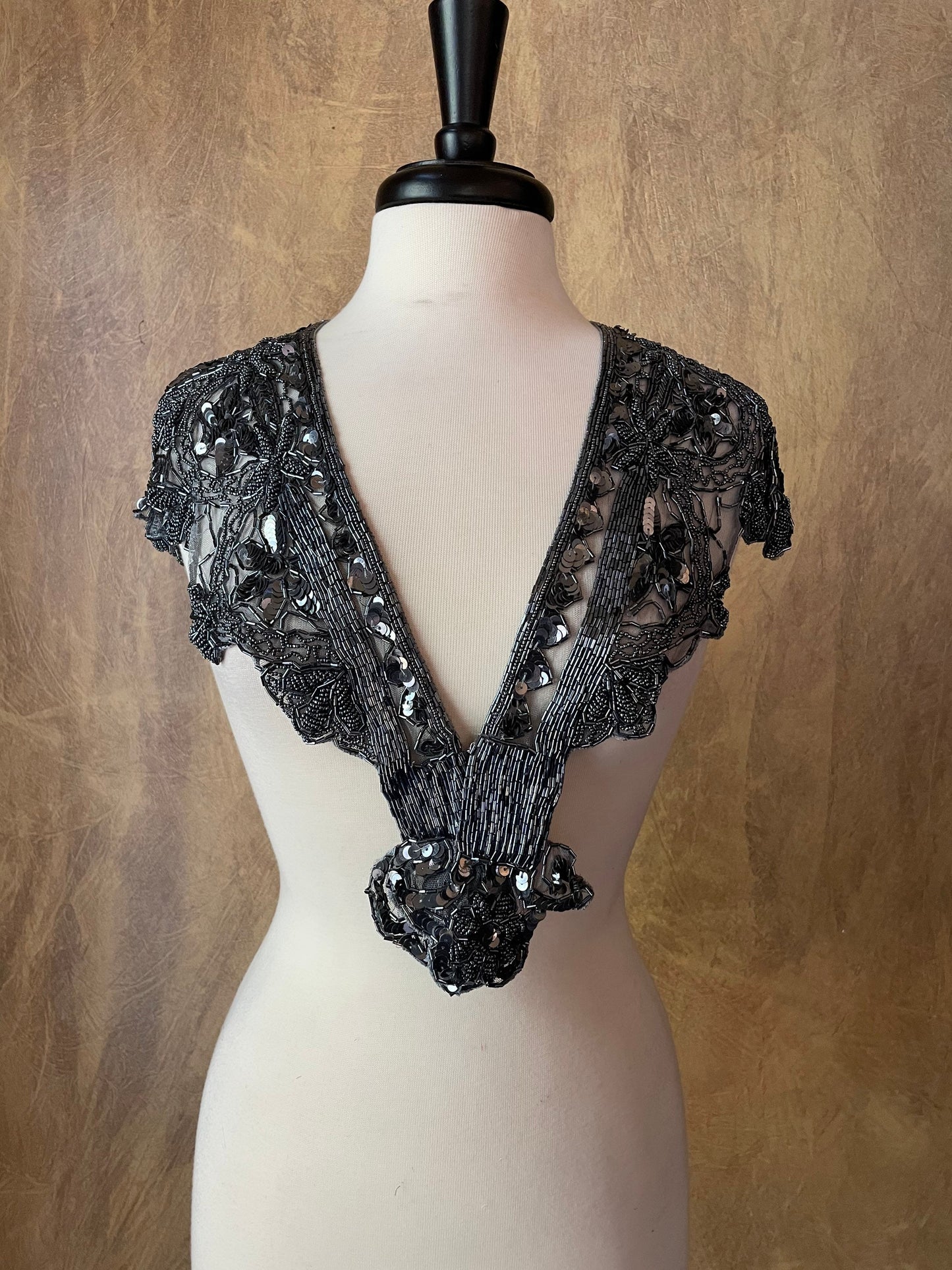Gunmetal Gray Sequin Glass Beaded & Sequin Wrap Lace Collar Shoulder Shrug Shawl Applique