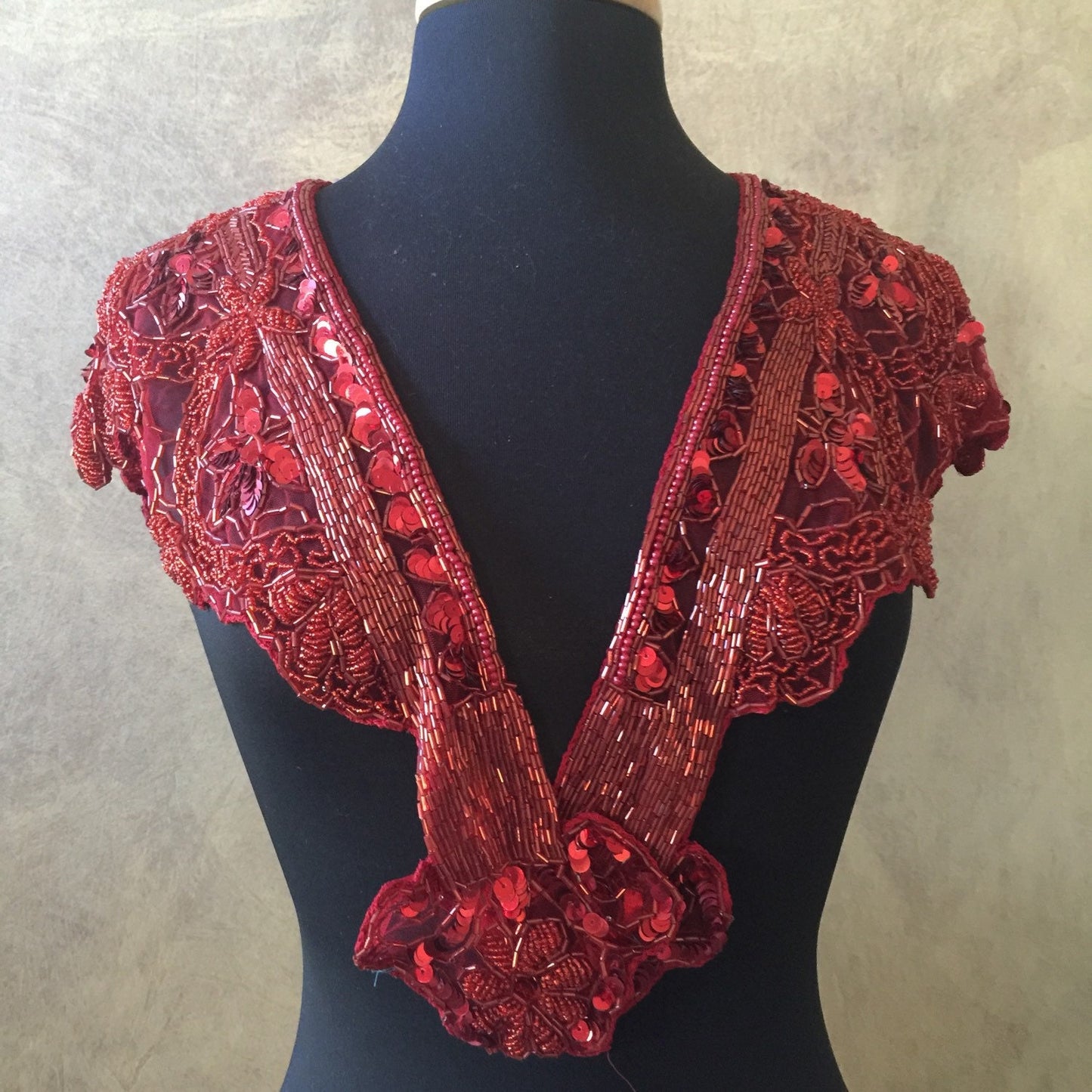 Sequin Glass Beaded & Sequin Lace Collar Shoulder Shrug Shawl Applique Red Vintage