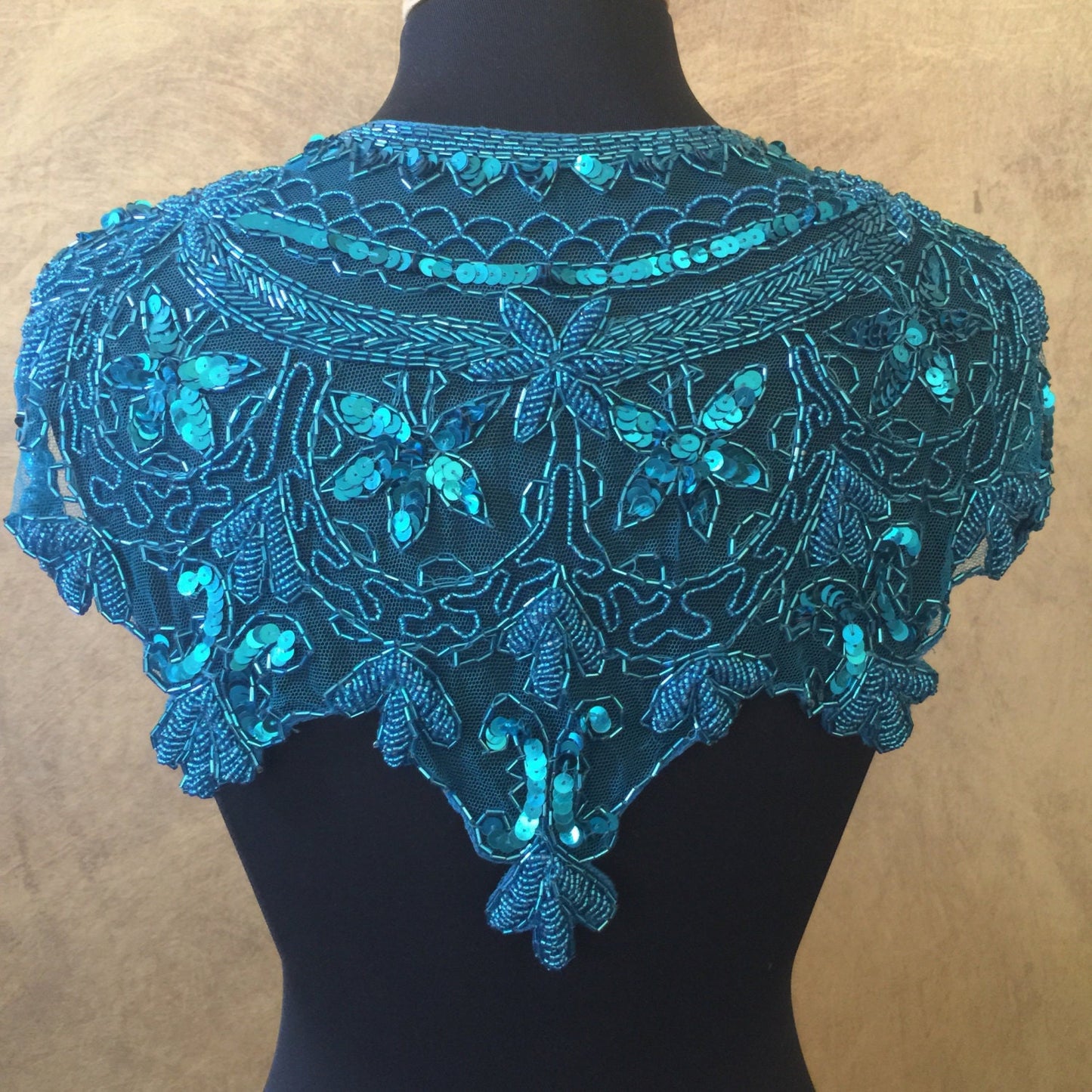 Sequin Glass Beaded & Sequin Lace Collar Shoulder Shrug Shawl Applique Turquoise Blue Vintage
