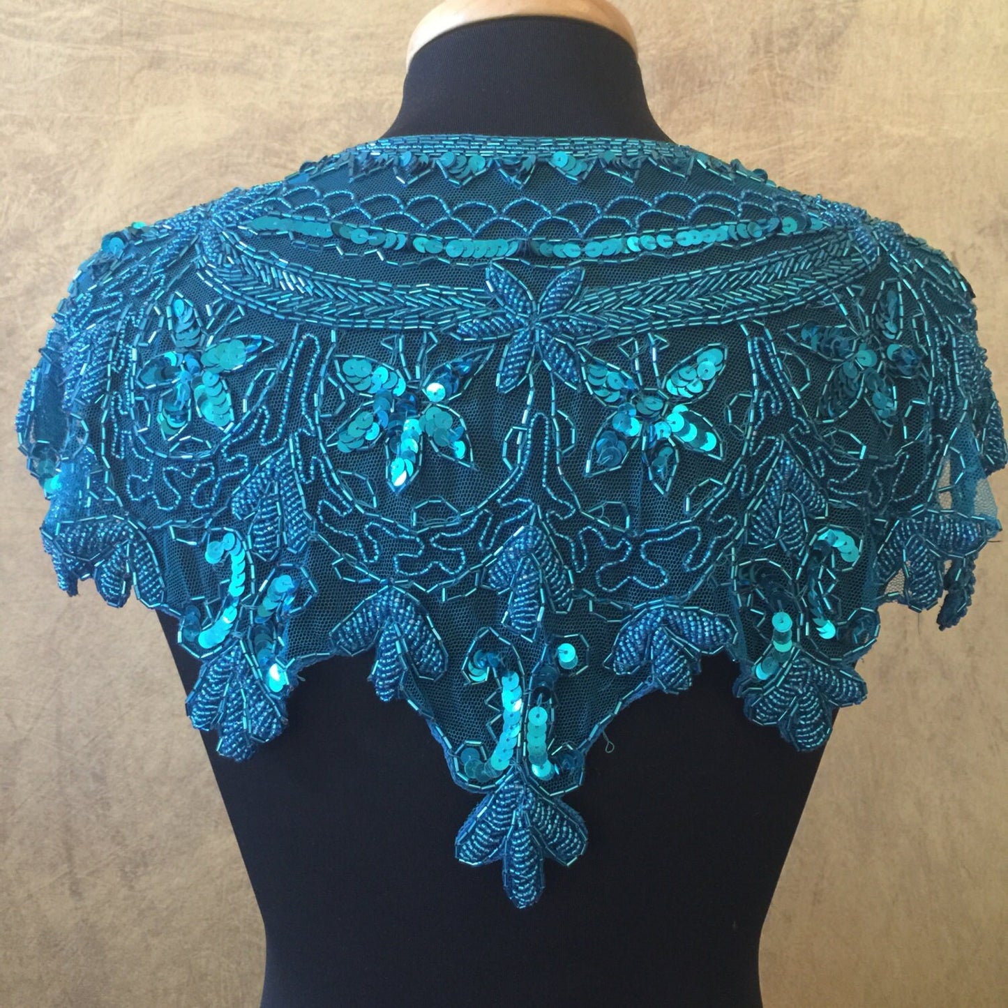 Sequin Glass Beaded & Sequin Lace Collar Shoulder Shrug Shawl Applique Turquoise Blue Vintage