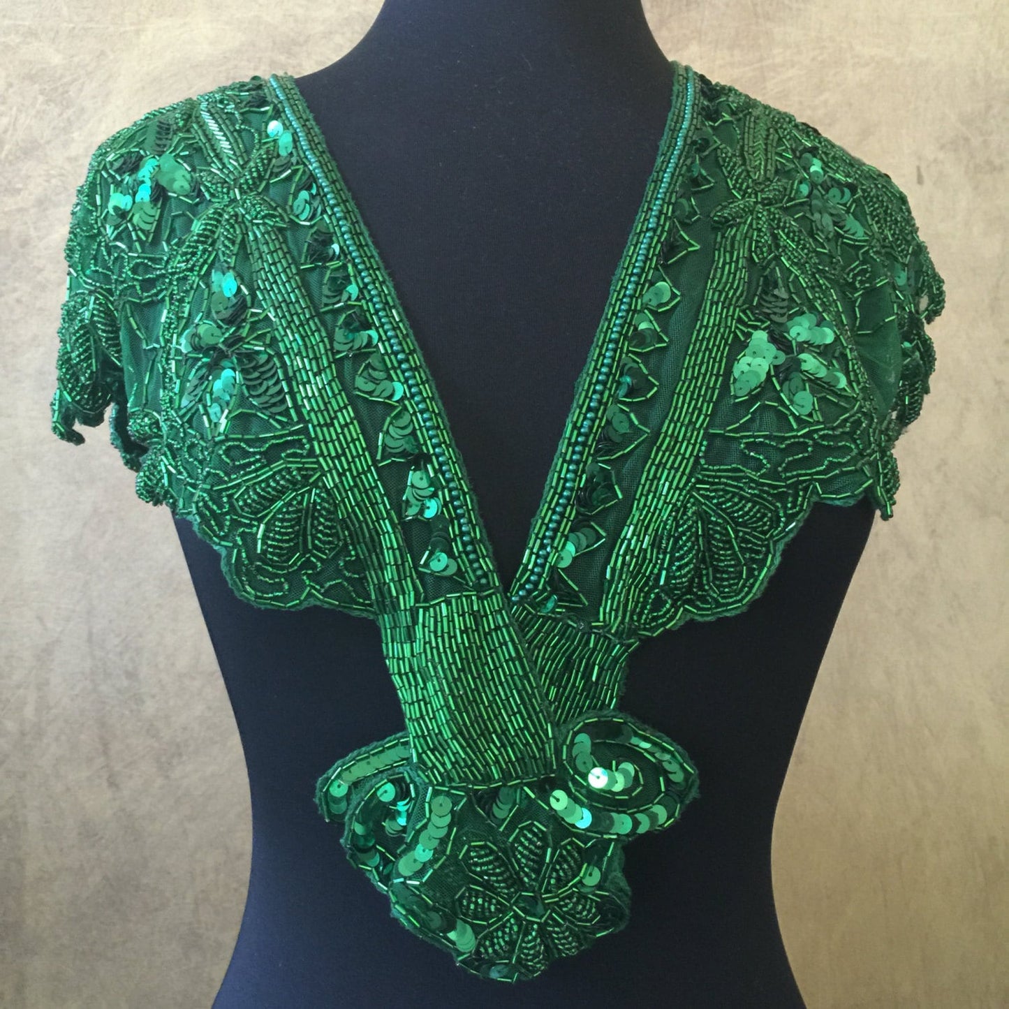 Sequin Glass Beaded & Sequin Wrap Lace Collar Shoulder Shrug Shawl Applique Green Vintage